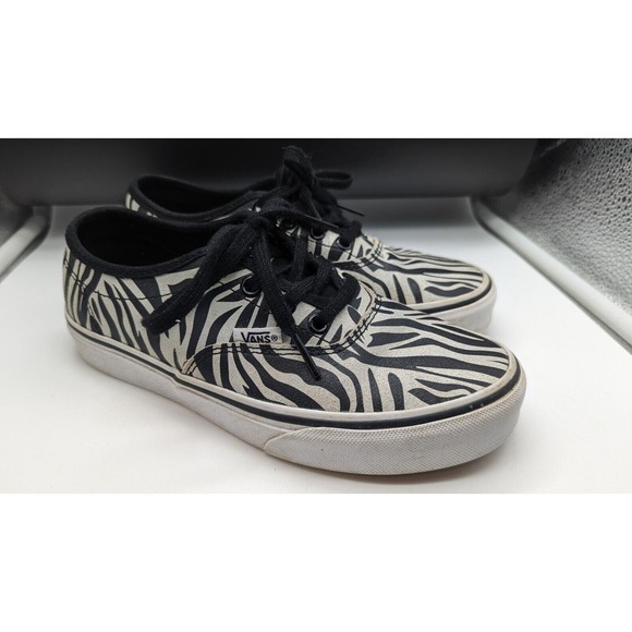 Vans Shoes - Vans Off The Wall Doheny Decon Women Metallic Zebra Print Shoes 721356 Sz 6